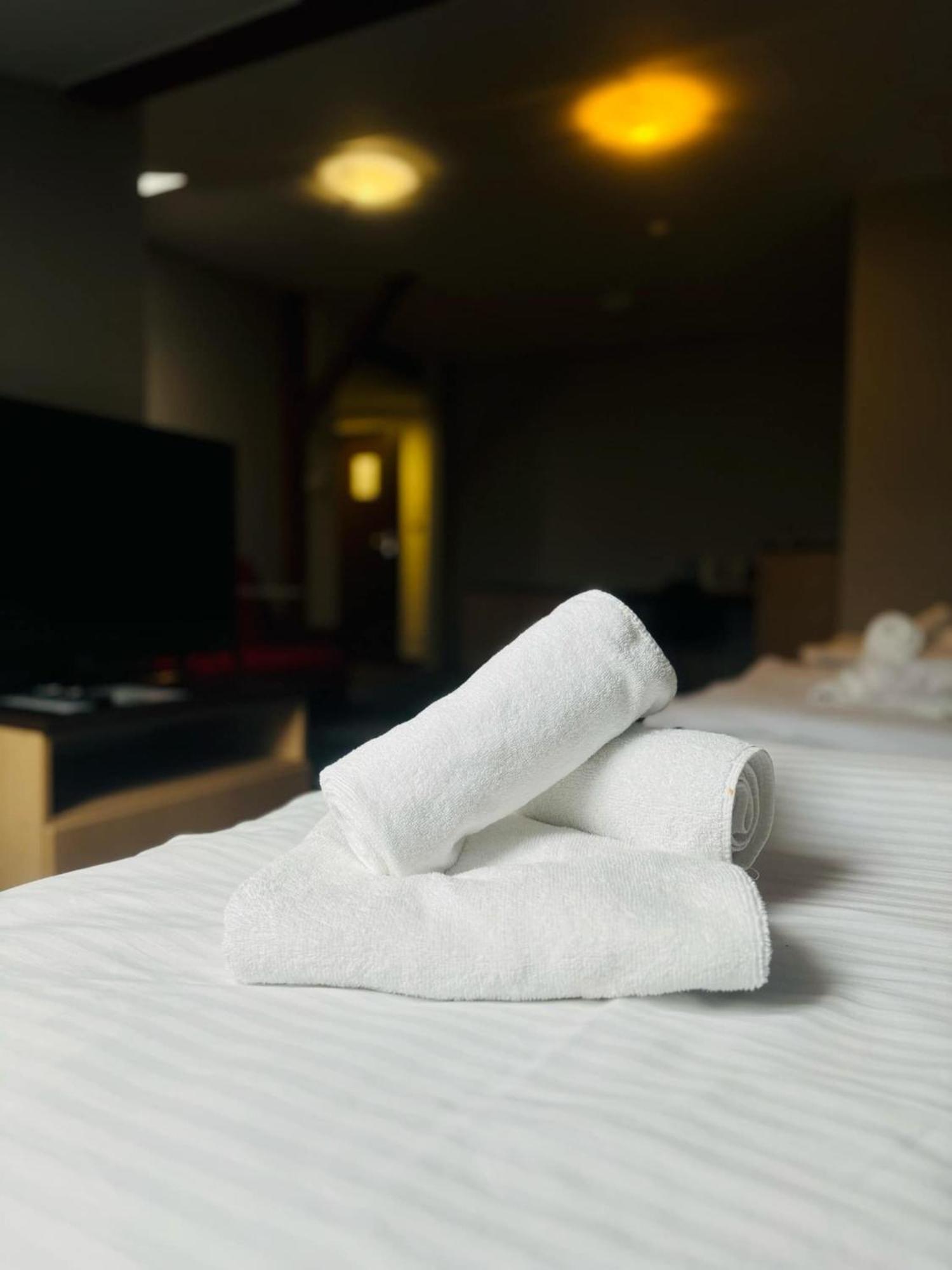 Magiczna Farma Hotel Obiady Maka I Magia Zambrow Bagian luar foto