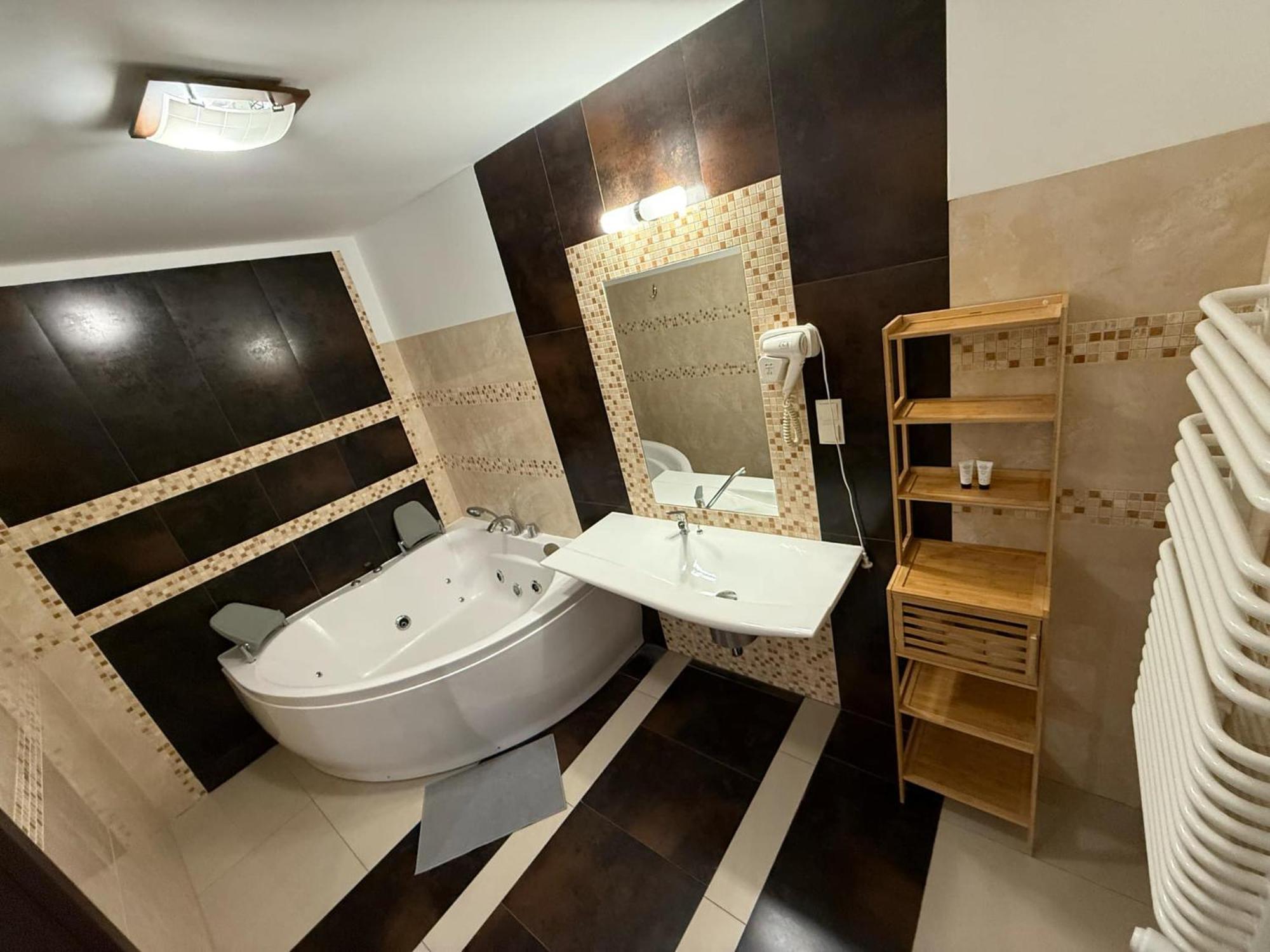 Magiczna Farma Hotel Obiady Maka I Magia Zambrow Bagian luar foto